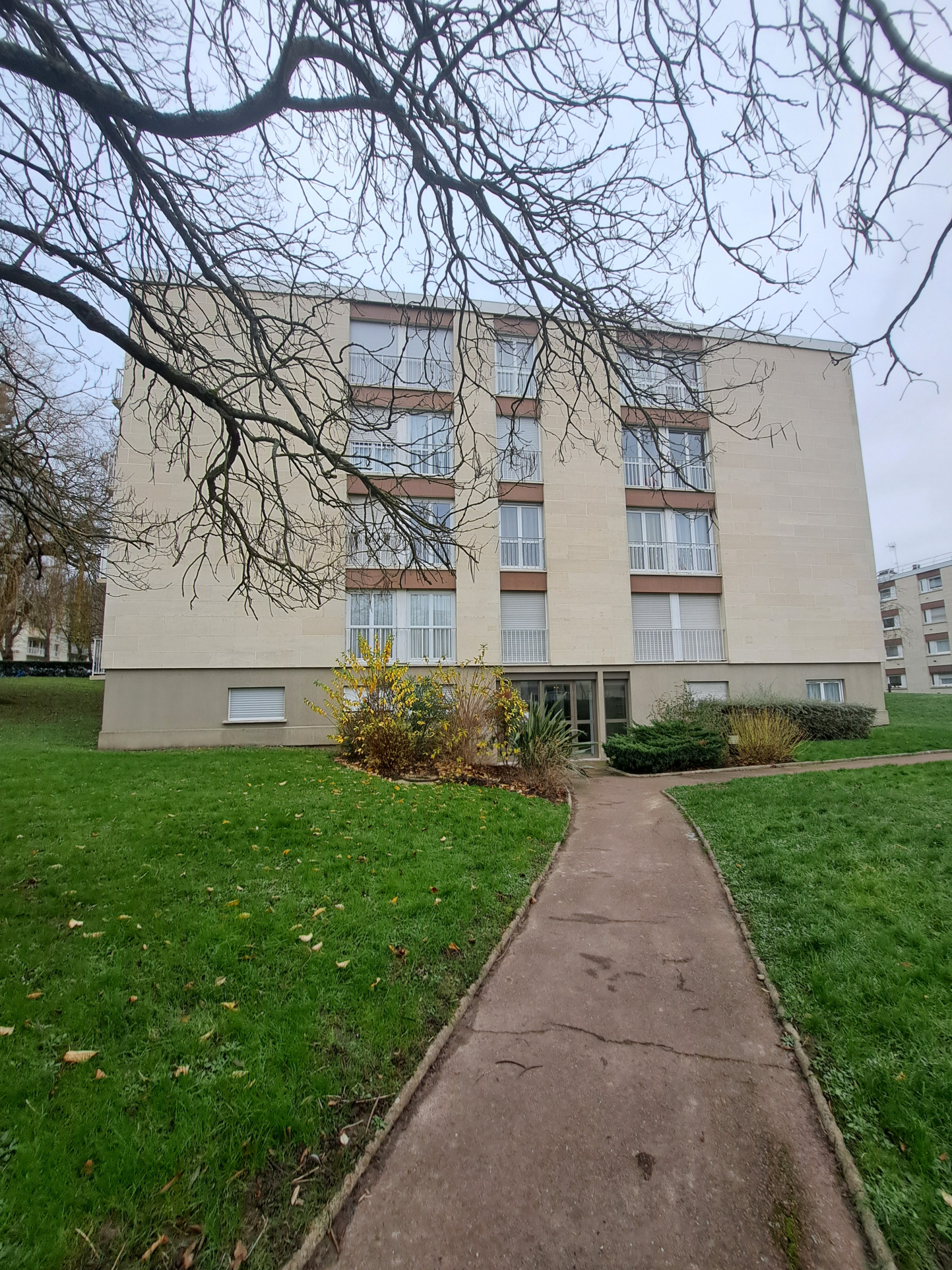 Quartier de la Closerie - Chambre de service en RDJ à vendre